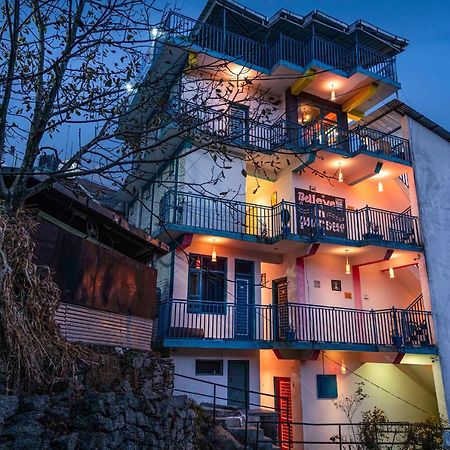 Flyaway Hostel Mcleod Ganj Eksteriør bilde