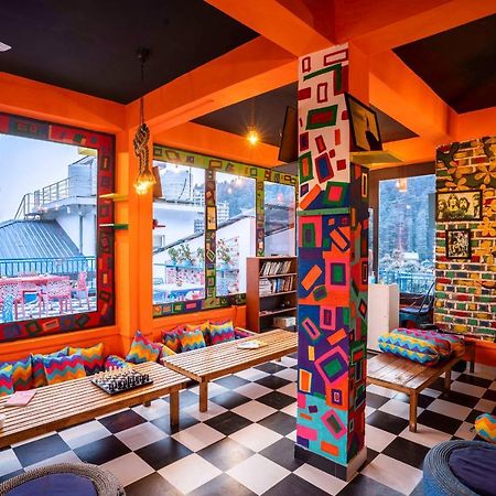 Flyaway Hostel Mcleod Ganj Eksteriør bilde